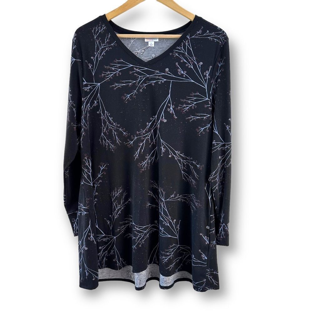 LuLaRoe Elizabeth long sleeve black floral‎ top size L